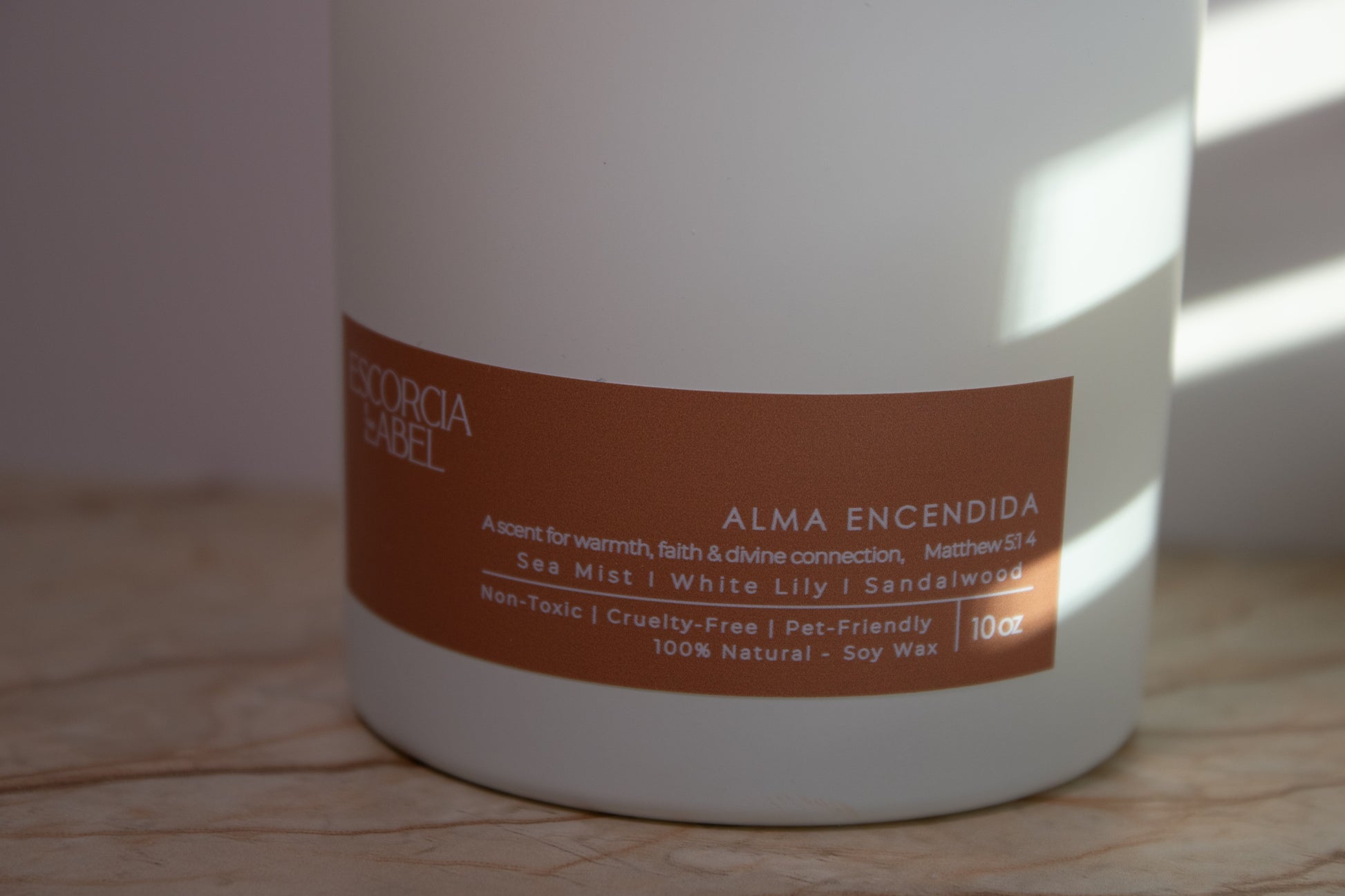 Alma Encendida – Sandalwood & White Lily Candle Escorcia The Label